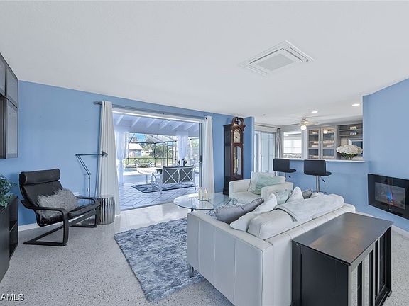5th image of 166 Cambridge Dr NW