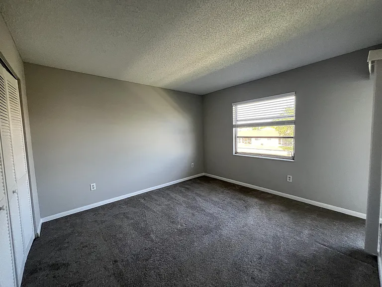 639 SE 13th Ave #120 — Photo 52