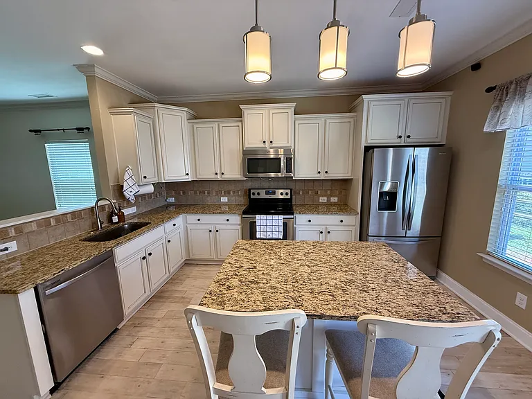 7007 McLothian Ln — Photo 12