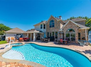 1508 Whispering Oaks Dr, Katy, TX 77493