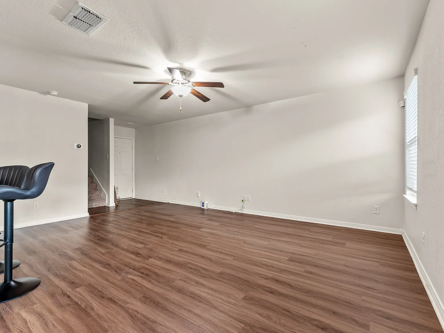 4 bed, 2.5 bath, 1246 sqft, $750 — Photo 4