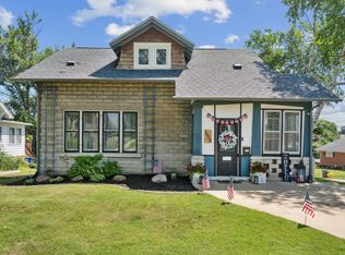 1608 Lawndale St, Dubuque, IA 52001