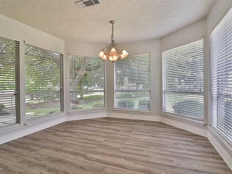 10910 Scenic Dr — Photo 23
