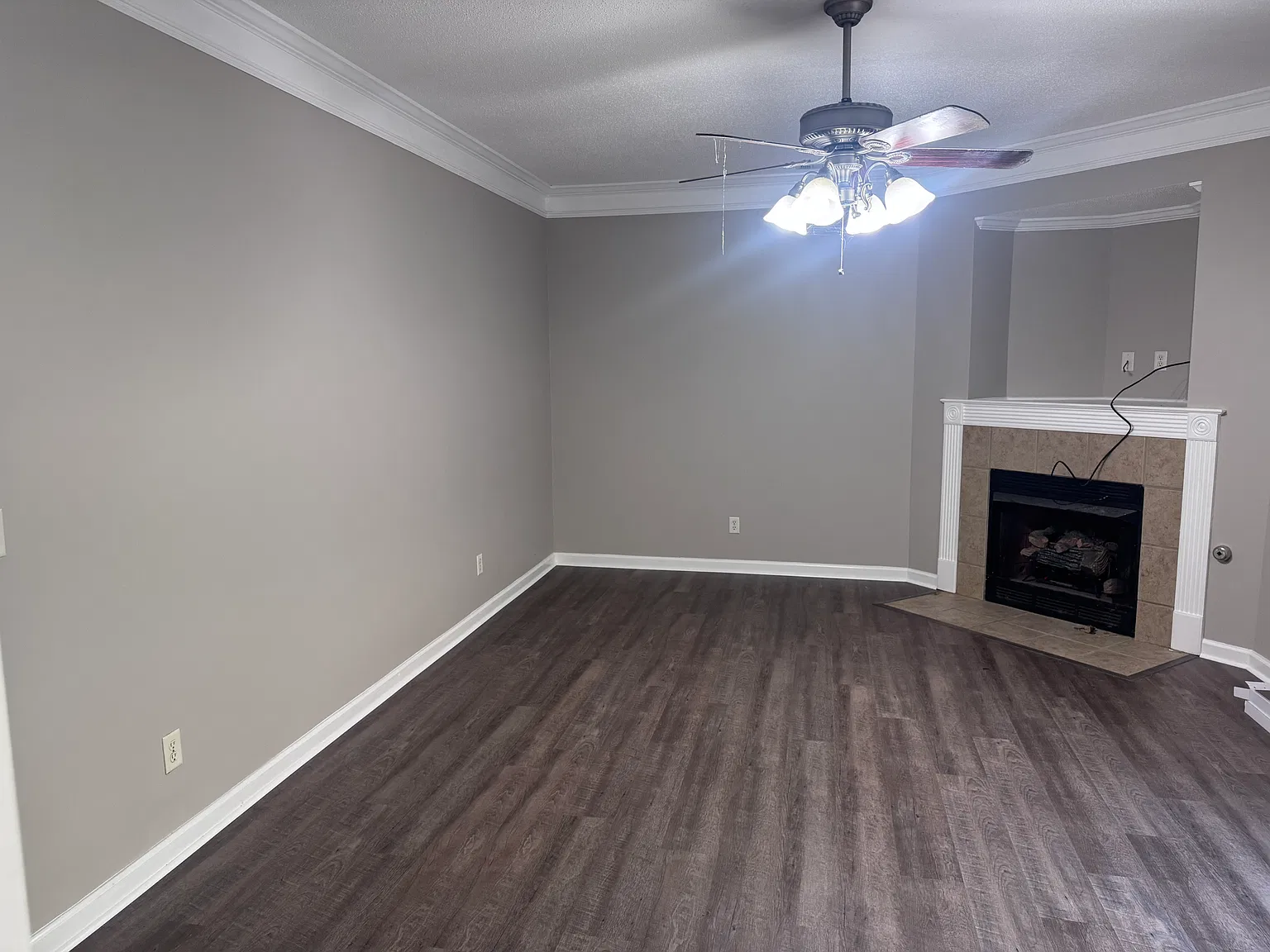 3 bed, 1790 sqft, $2,095 — Photo 2