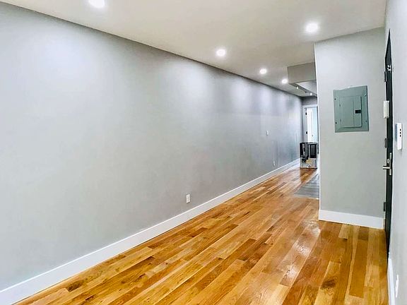 3rd image of 197 Johnson Ave #1B