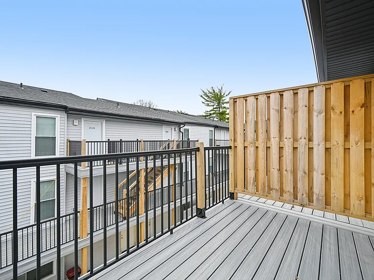 Virginia Creek Apartments — Photo 30