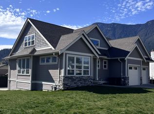 590 Skagit Ave, Hope, BC V0X1L4