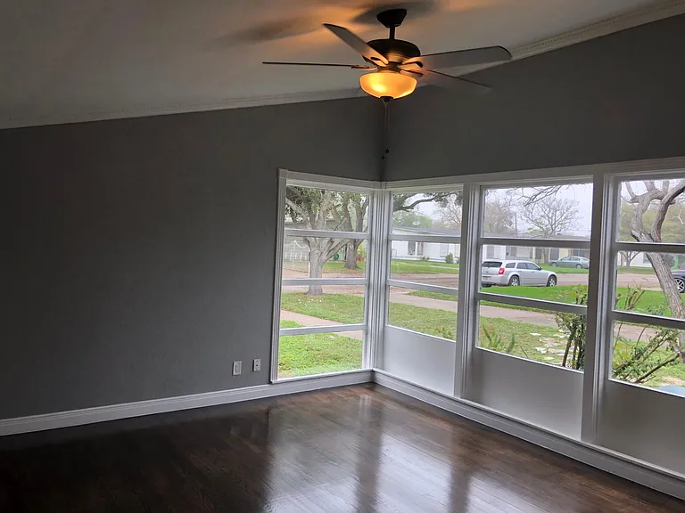 1518 Cambridge Dr — Photo 21