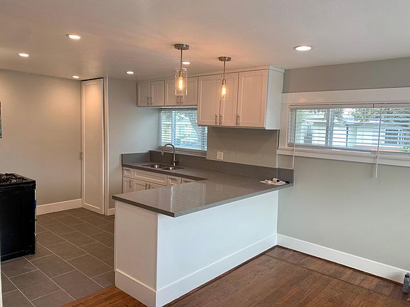 3rd image of 16703 Orchard Ave