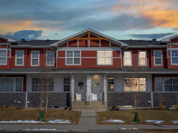 178 S Dawson Way, Chestermere, AB T1X 2R8