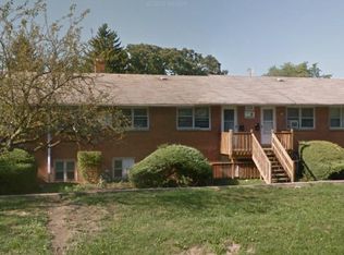 1736 21st St APT 2, Zion, IL 60099