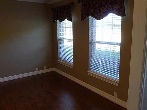 5th image of 7217 Napa Valley Dr