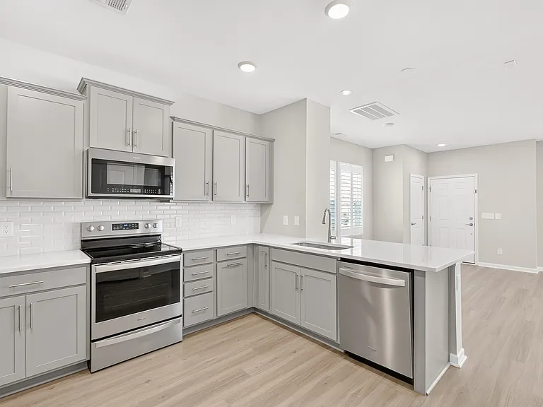 182 Oasis Dr — Photo 11