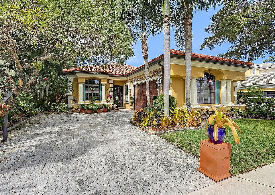 1st image of 2055 Regents Blvd