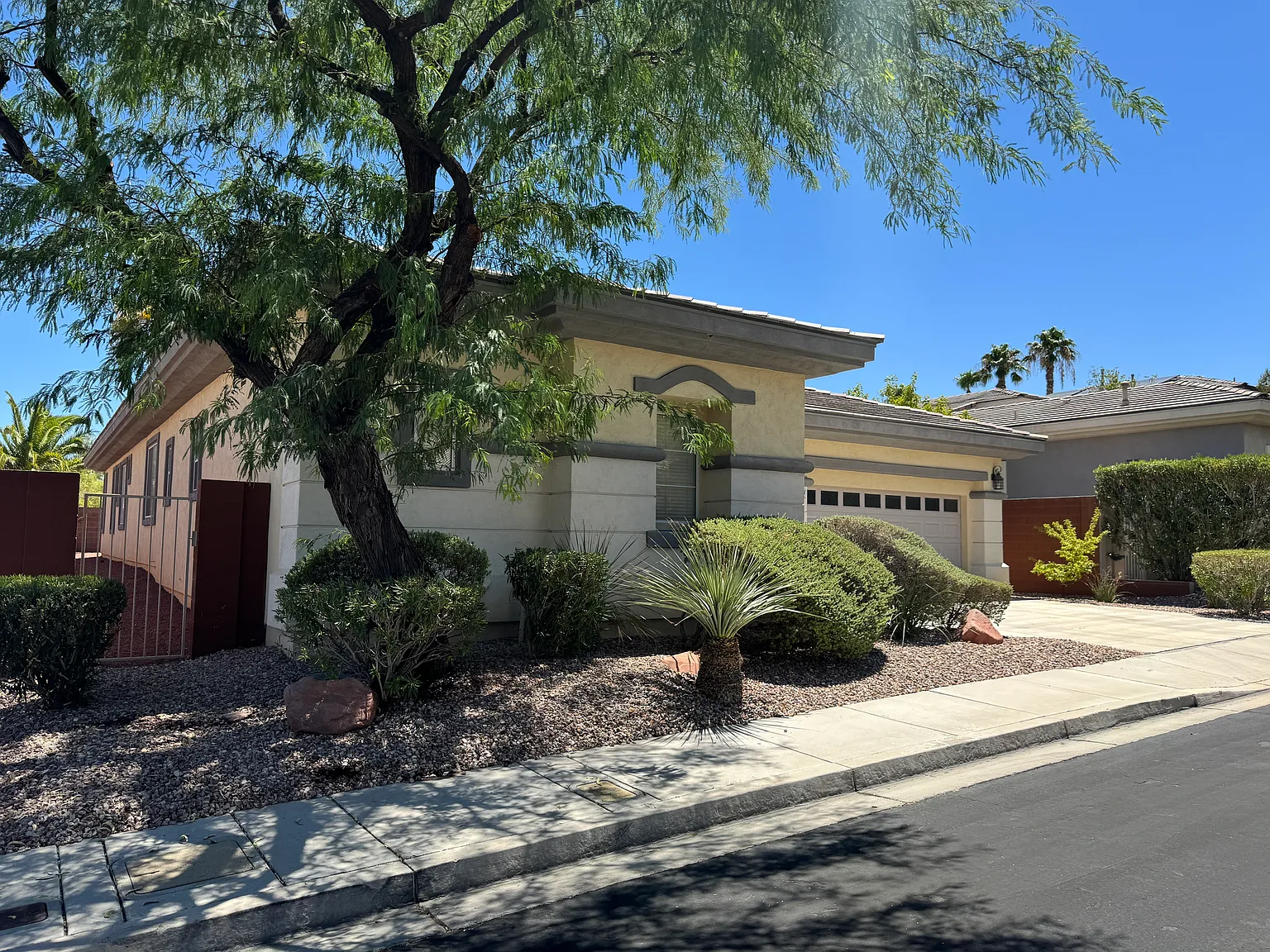 4 bed, 2973 sqft, $3,700 — Photo 3
