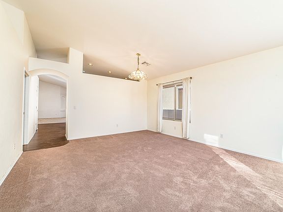 5th image of 386 W Tara Danette Dr