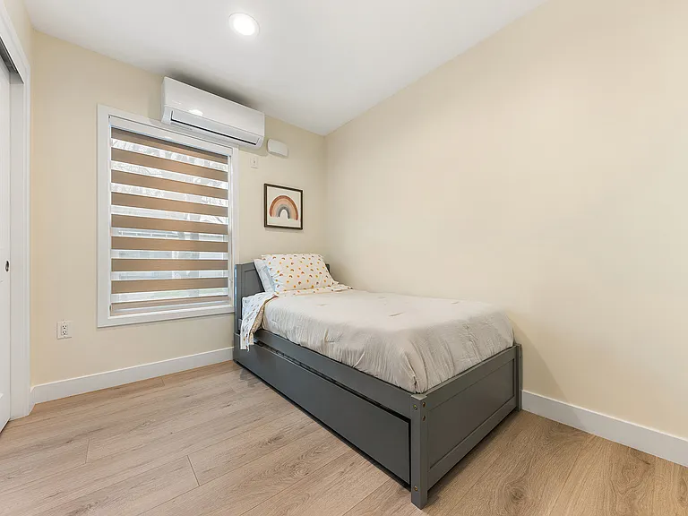 902B S Manley Dr — Photo 3