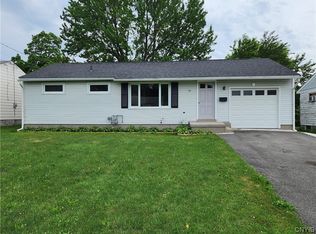 30 Cotty Dr, East Syracuse, NY 13057