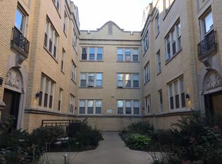 2410 N Kilbourn Ave #2, Chicago, IL 60639
