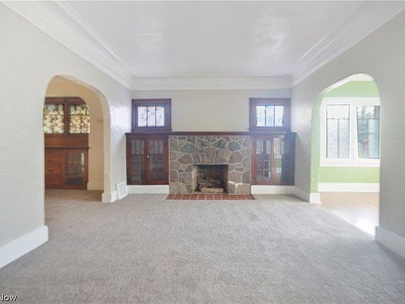 4th image of 120 Wychwood Ln