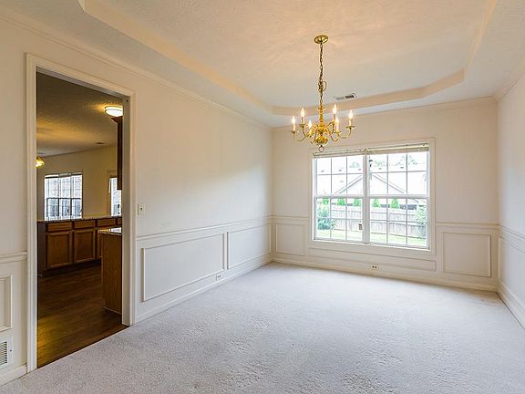 3rd image of 2224 Dogwood Trace Blvd