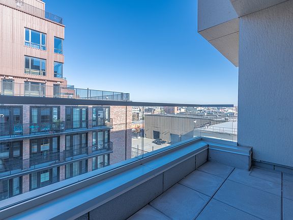 5th image of 10 Montieth St APT 380