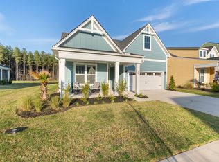 223 Summer Tanager Dr, Ravenel, SC 29470