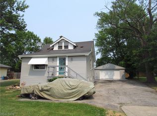 7155 Fry Rd, Middleburg Heights, OH 44130