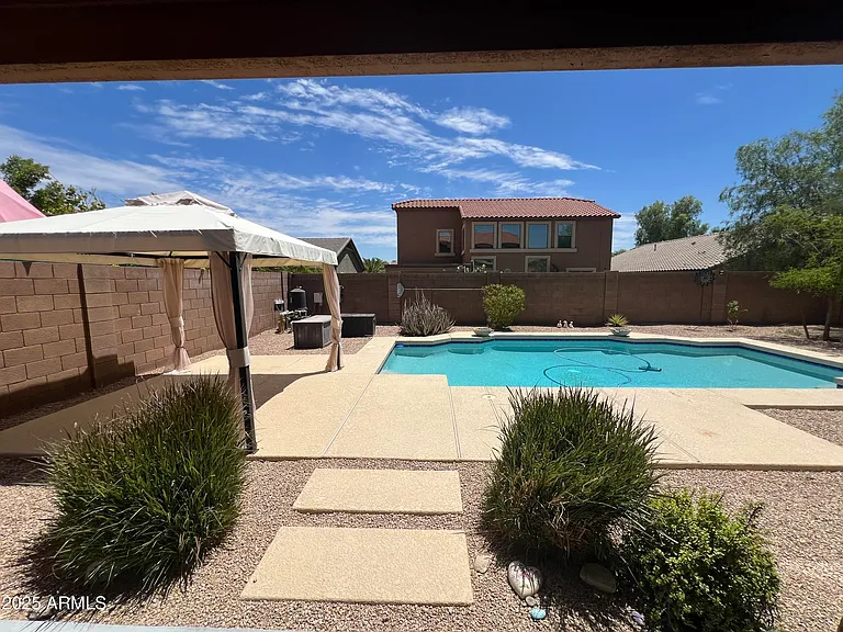 16209 W Hilton Ave — Photo 2