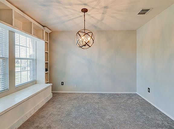 4th image of 5308 Lava Rock Dr