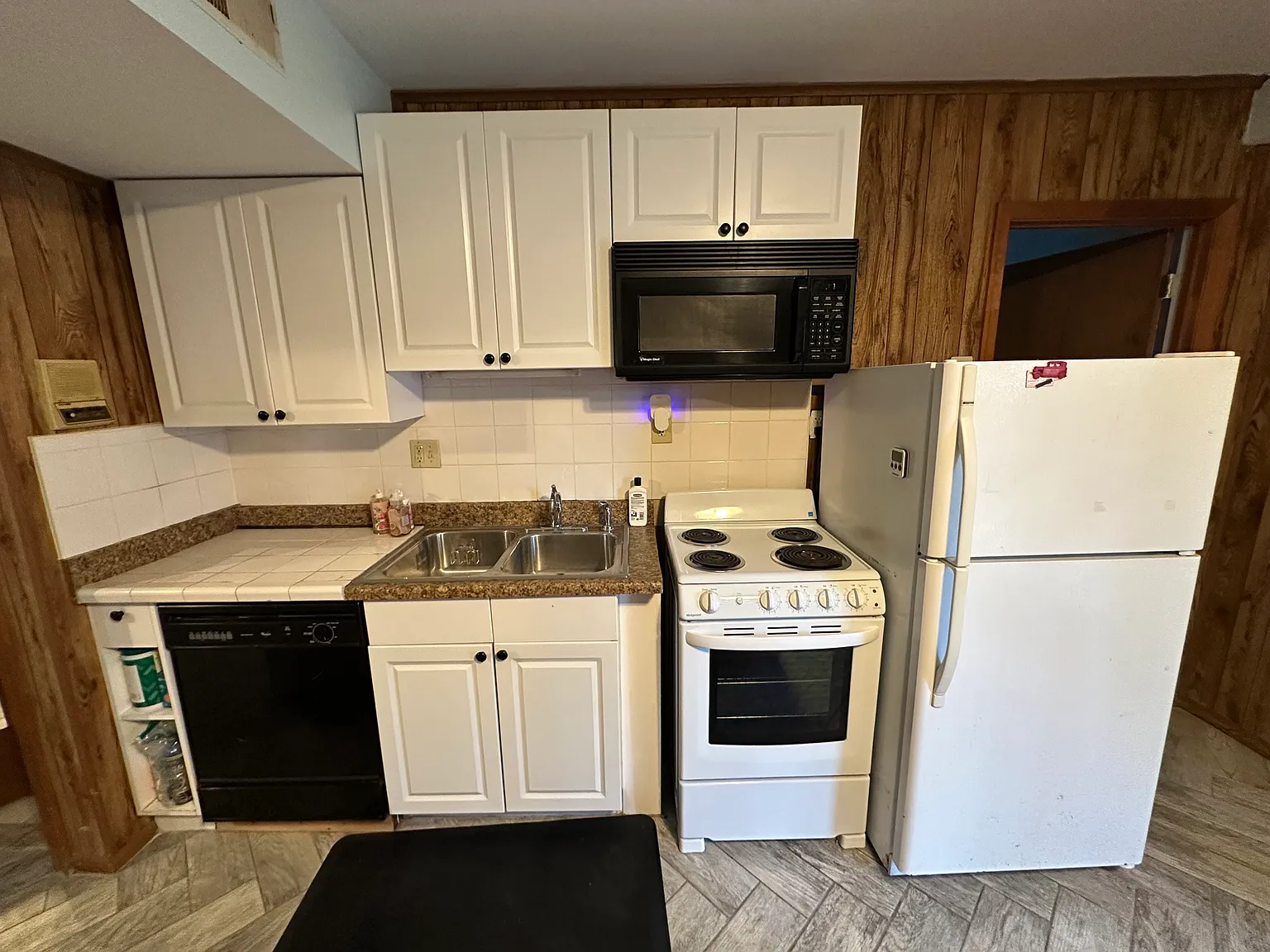 1 bed, 900 sqft, $1,750 — Photo 4