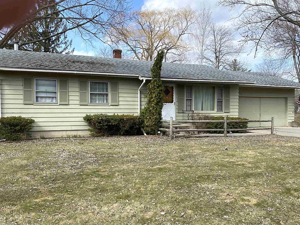 1st image of 4 Gorham Lane