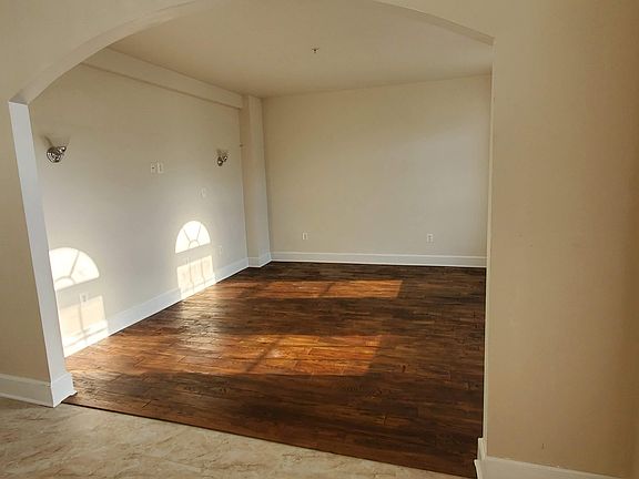 Additional Living Room