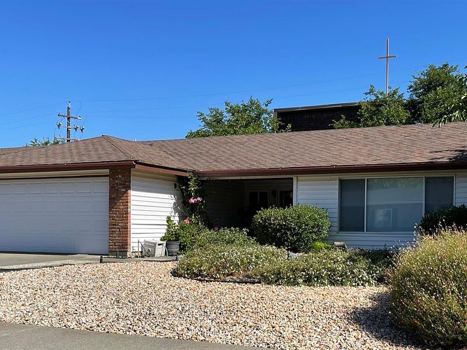 1st image of 610 Glenwood Pl