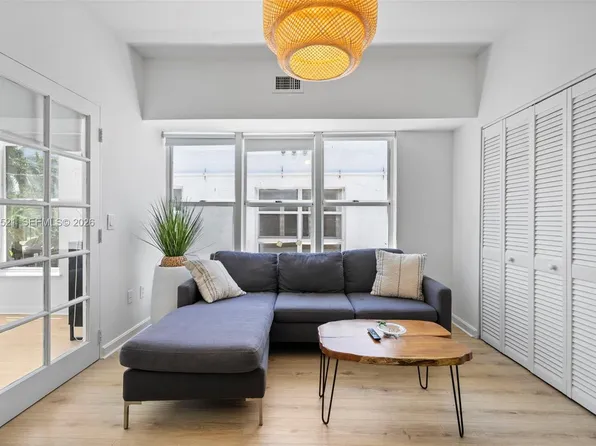 227 1st St APT 6, Miami Beach, FL 33139