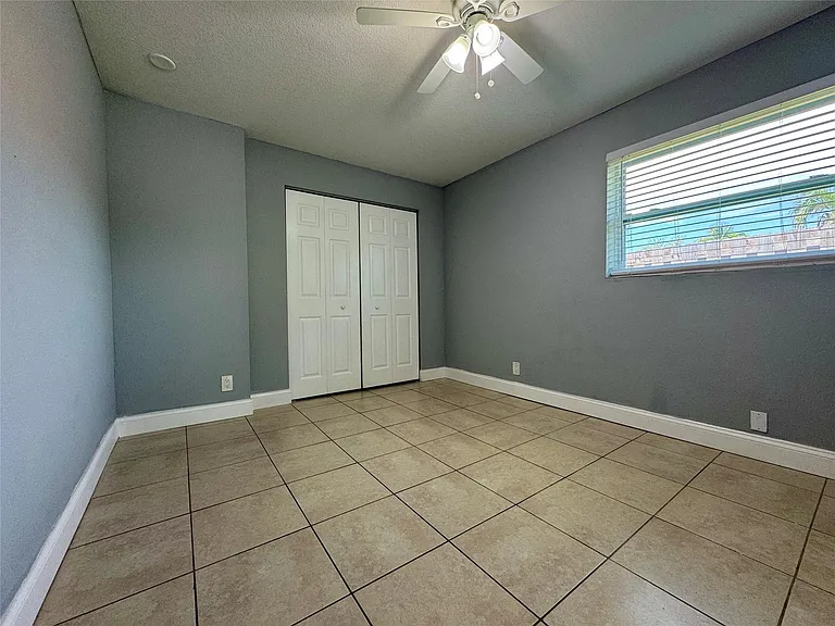 838 SW 14th St — Photo 25