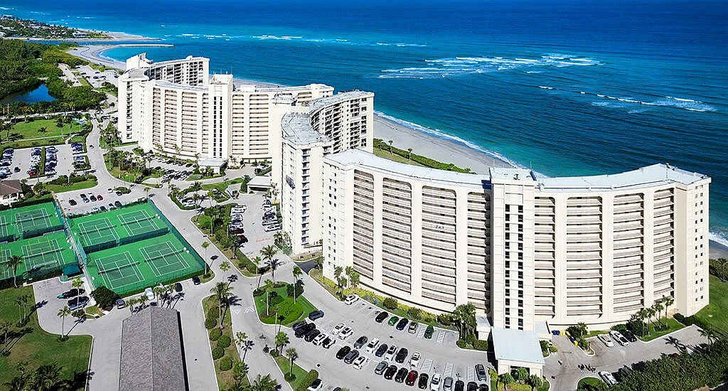 Building Photo - 400 Ocean Trail Way #203