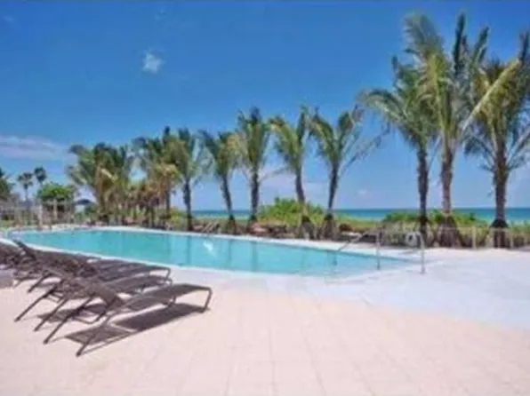 6801 Collins Ave #814, Miami Beach, FL 33141