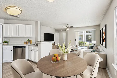 Laguna Place Apartments Photo 1