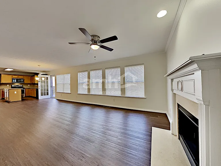 872 Holly Meadow Dr — Photo 10