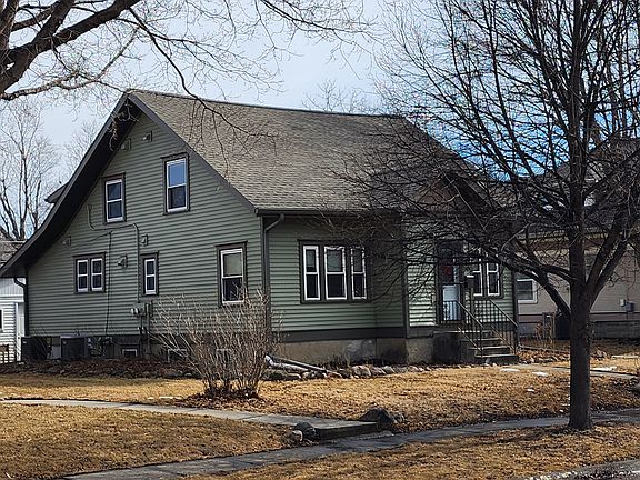3rd image of 916 Wilson Ave