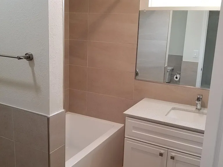 2901 Adeline St — Photo 5