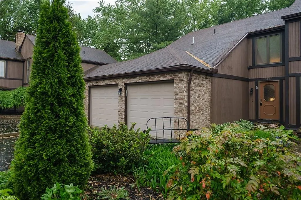5147 Park Dr photo 1