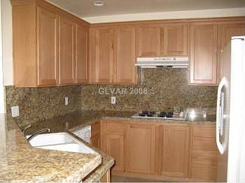 4th image of 27 E Agate Ave Unit 307