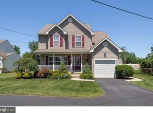 701 W Evesham Rd, Runnemede, NJ 08078