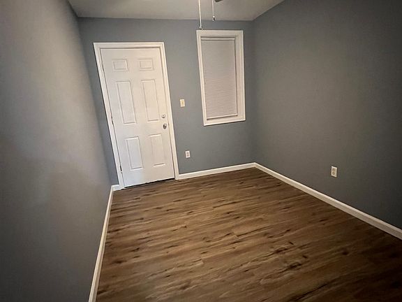 4th image of 812 W 5th St