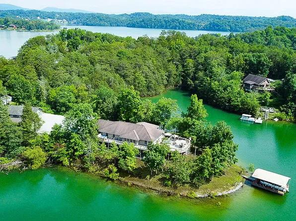 1949 Redbud View Rd, Sevierville, TN 37876