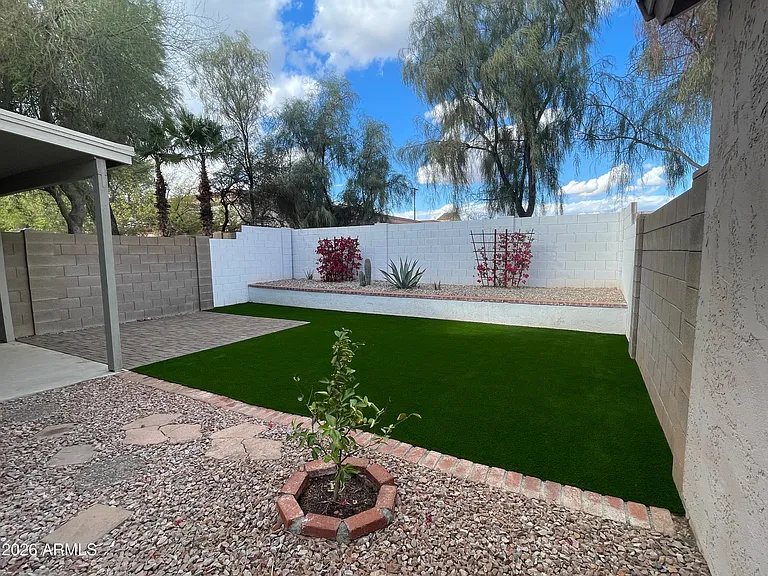 8376 W Melinda Ln — Photo 31