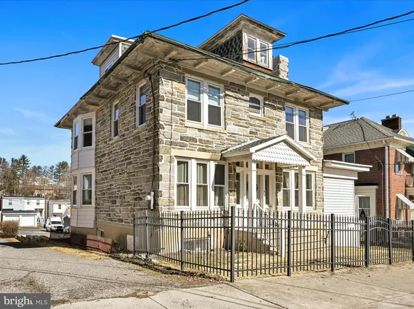 1730 W Market St, Pottsville, PA 17901