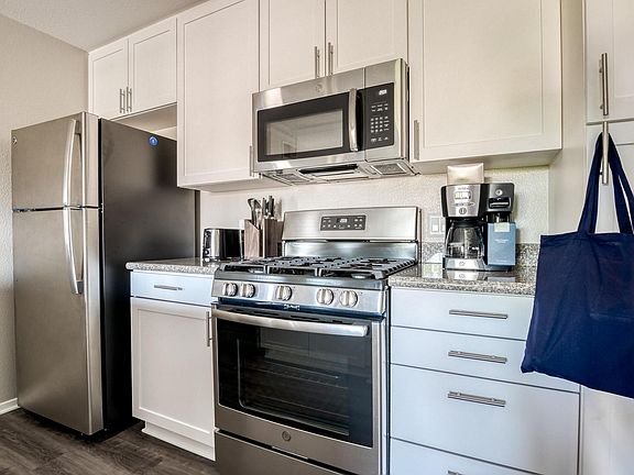 5th image of 4717 S Moorpark Ave #34